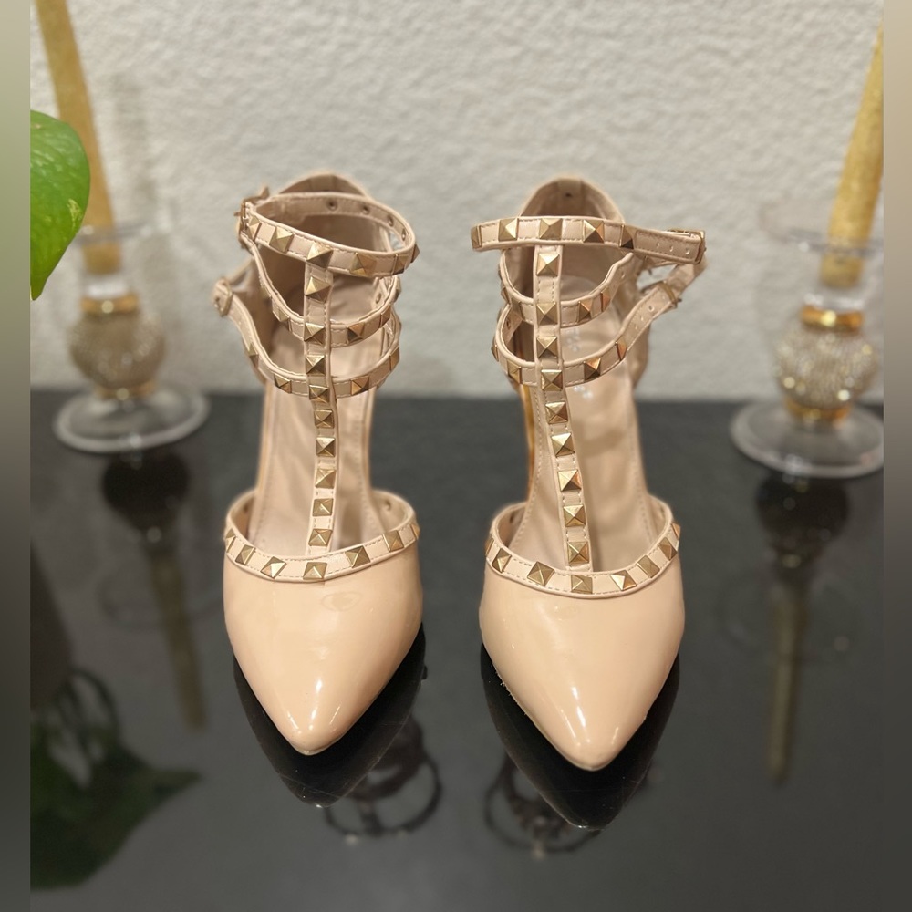 Tan Studded Heels Size 8 Women